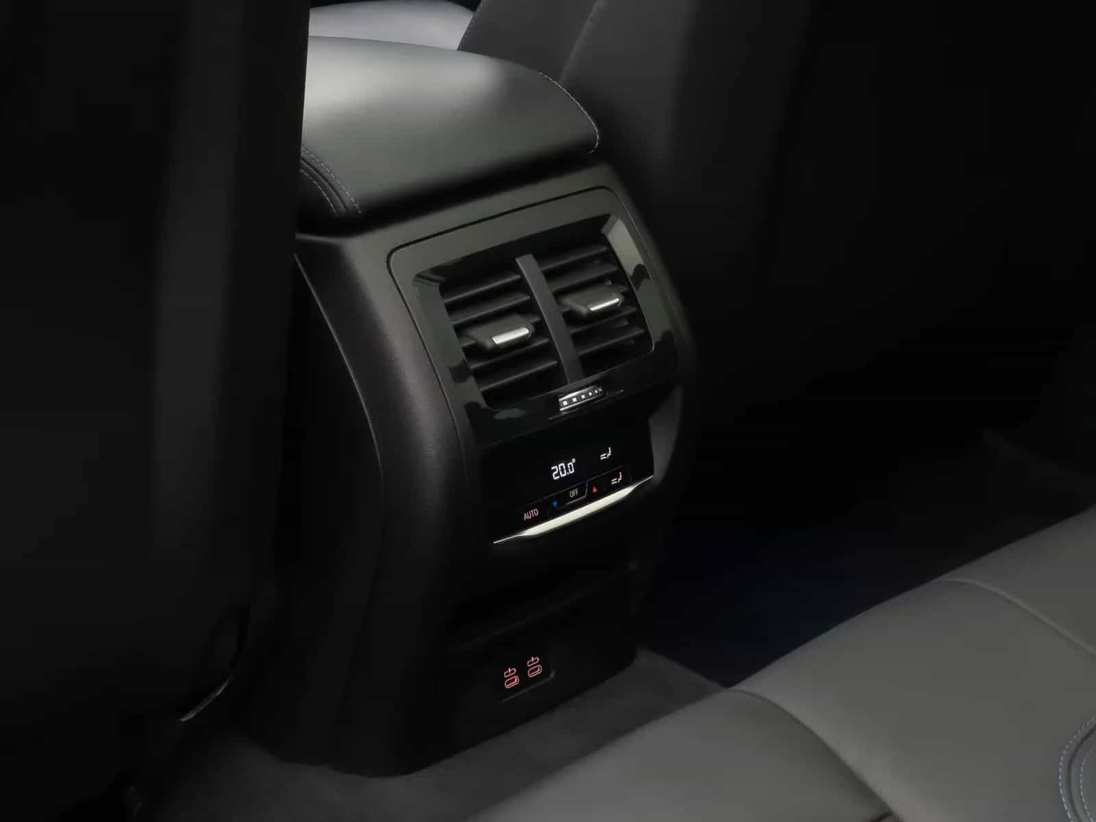BMW X3 03/2021-photo-28