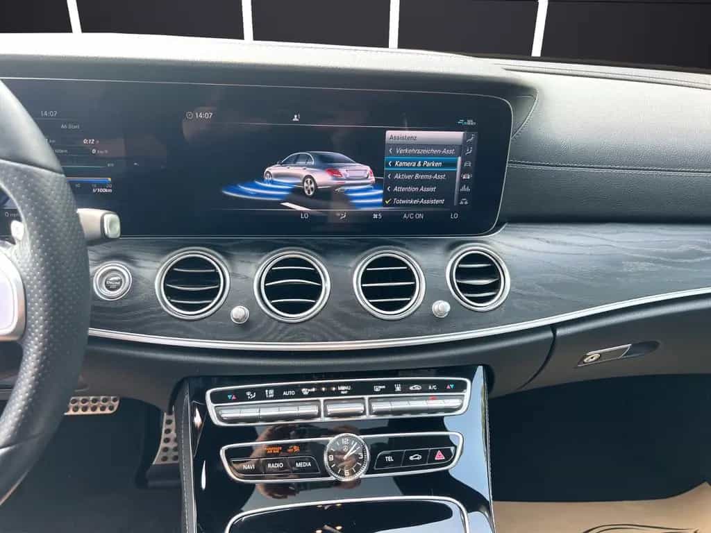 Mercedes-Benz E-Class 450 E Limousine E 450 4Matic / AMG /LIMOUSINE 12/2018-photo-19