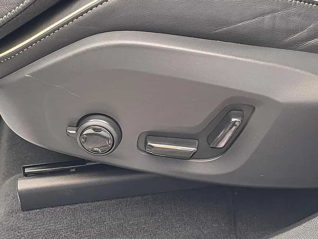 Volvo XC60 B4 R-Design STNDHZ PANO AHK H&K 360° H-UP N 01/2021-photo-8