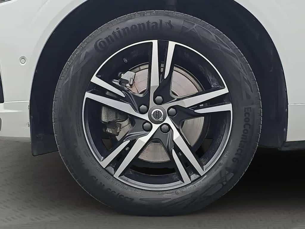Volvo XC60 B4 R-Design STNDHZ PANO AHK H&K 360° H-UP N 01/2021-photo-24