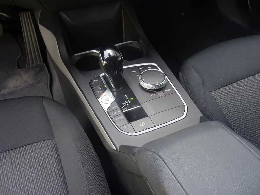 BMW 1 Series 118i Lim. Advantage LED LivePro SH PDC CarPlay 03/2023-photo-15