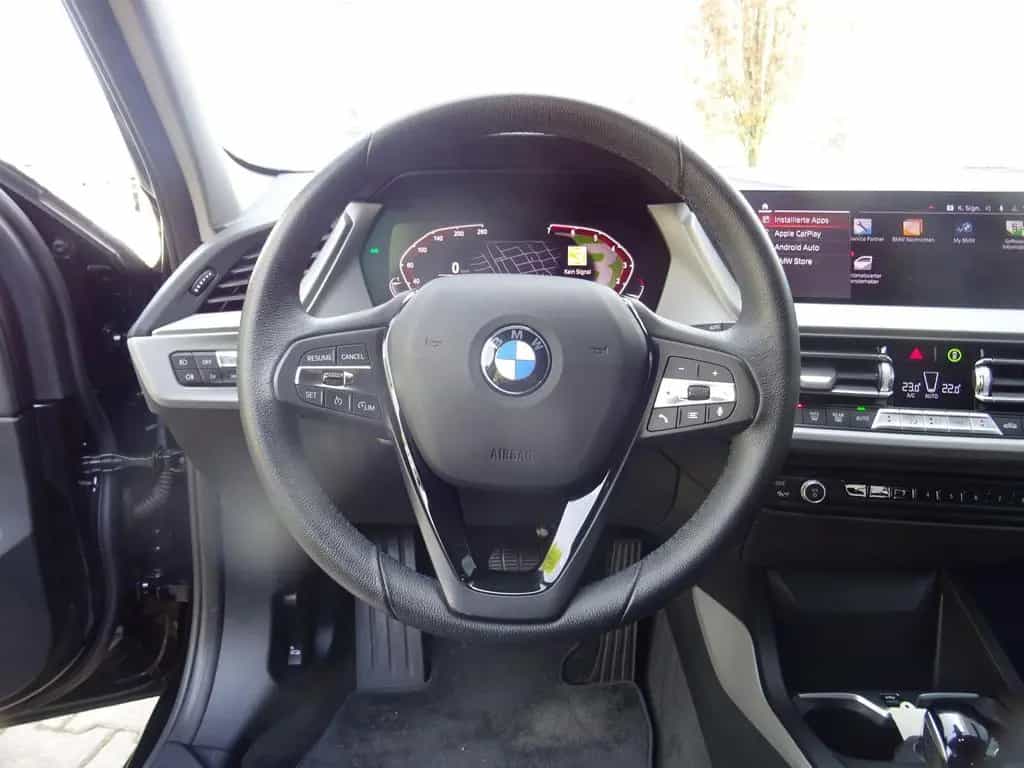 BMW 1 Series 118i Lim. Advantage LED LivePro SH PDC CarPlay 03/2023-photo-4