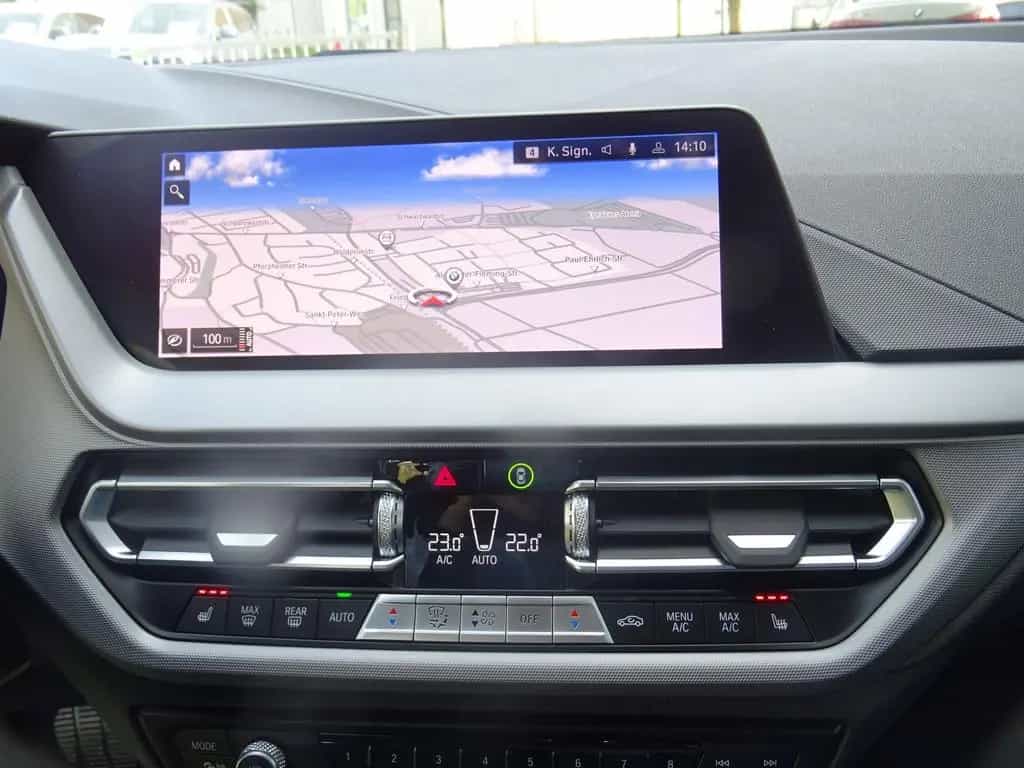 BMW 1 Series 118i Lim. Advantage LED LivePro SH PDC CarPlay 03/2023-photo-8