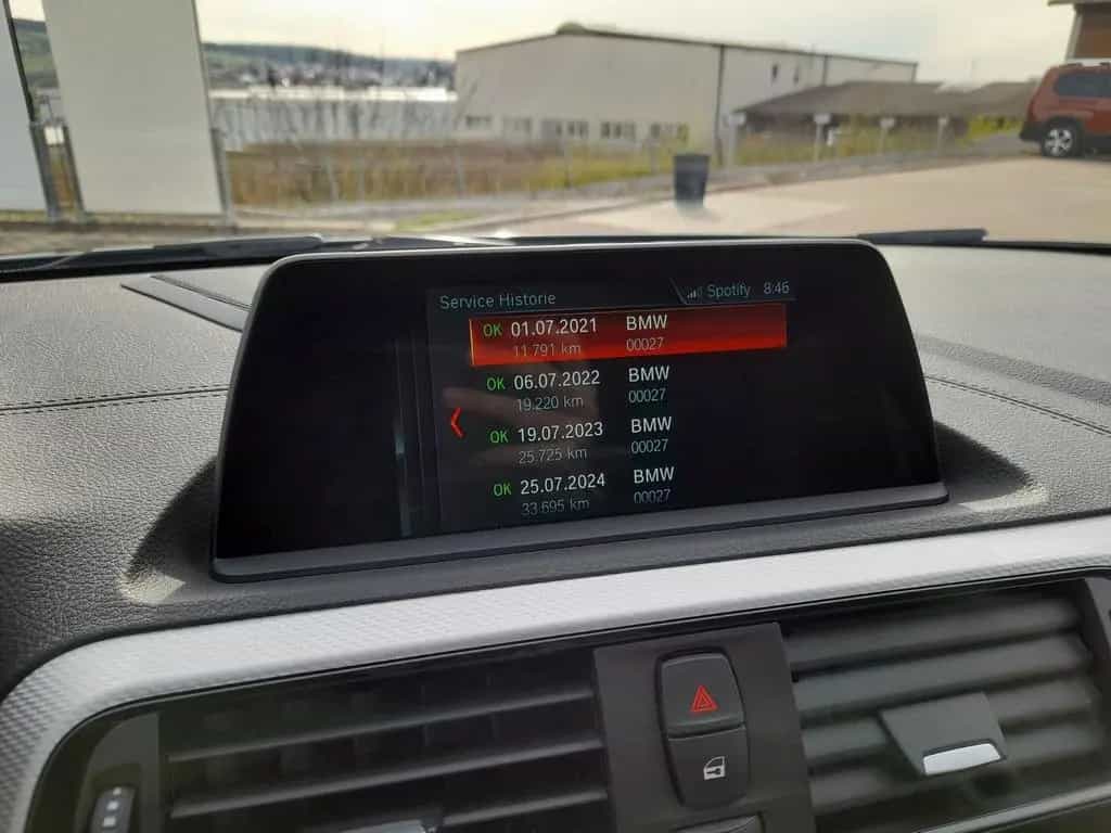 BMW 1 Series 118 i Edition M Sport Shadow,LED,NAVI,SHZ,PDC 09/2019-photo-28