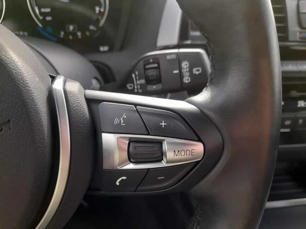 BMW 1 Series 118 i Edition M Sport Shadow,LED,NAVI,SHZ,PDC 09/2019-photo-32