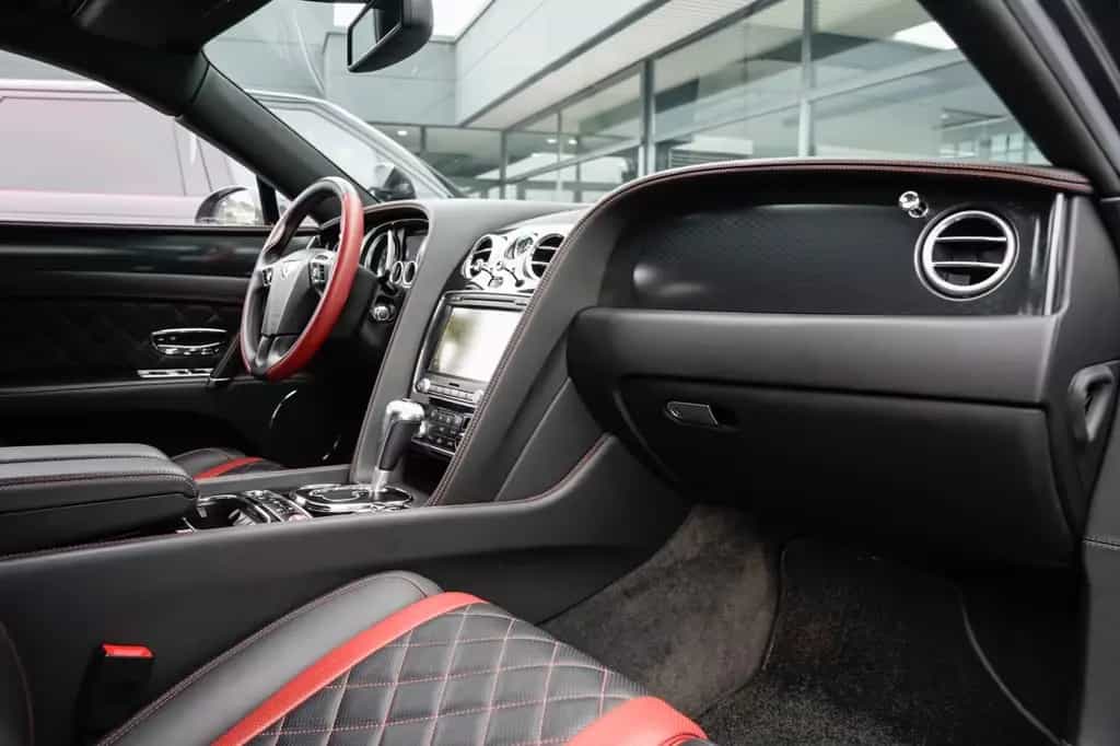 Bentley Flying Spur 6.0 W12 S Black Line 02/2017-photo-13