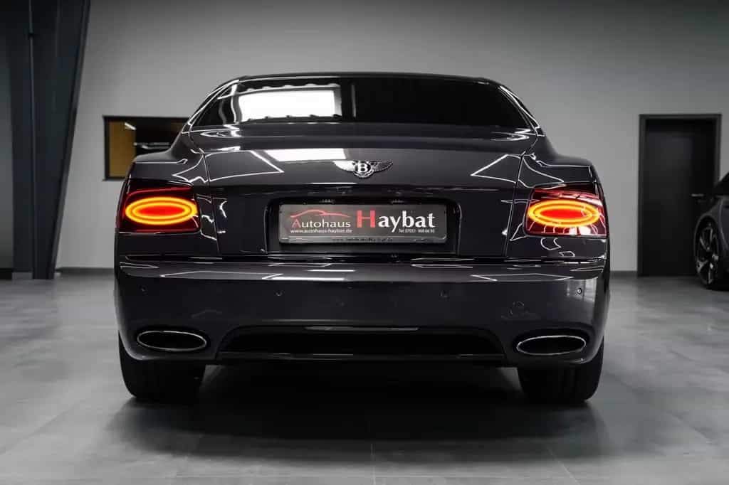 Bentley Flying Spur 6.0 W12 S Black Line 02/2017-photo-6