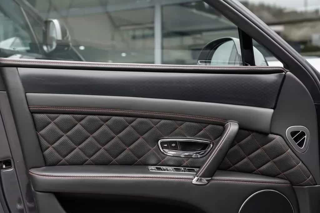 Bentley Flying Spur 6.0 W12 S Black Line 02/2017-photo-8