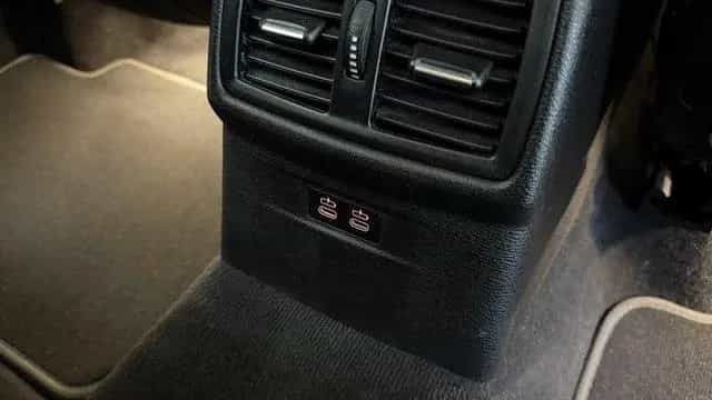 BMW X2 sDrive 18 i Advantage Plus *ACC*SHZ*AHK*NAVI* 08/2020-photo-18