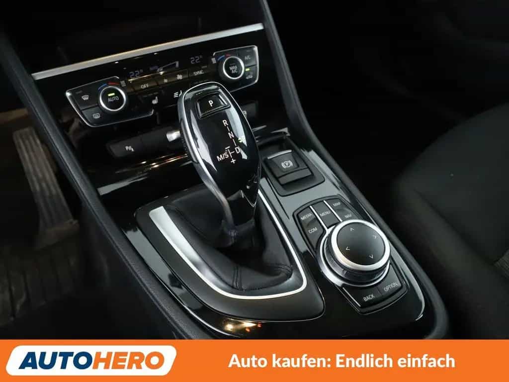 BMW 220 Active Tourer 2er 220i Active Tourer Advantage 12/2019-photo-22