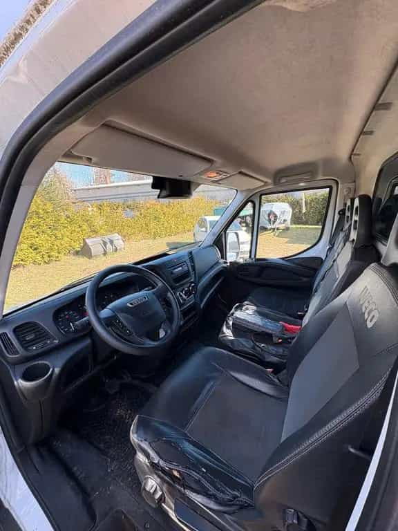 Iveco 35S16 08/2019-photo-9