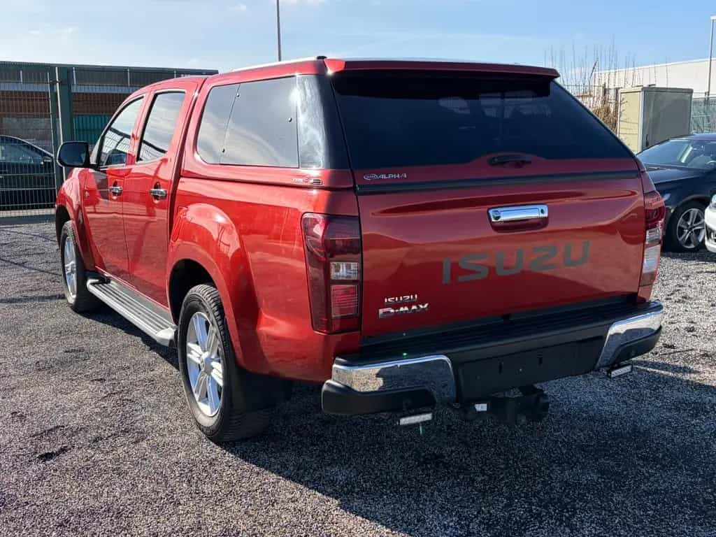 Isuzu D-Max Double Cab 4WD Custom EU6 LED 10/2017-photo-3