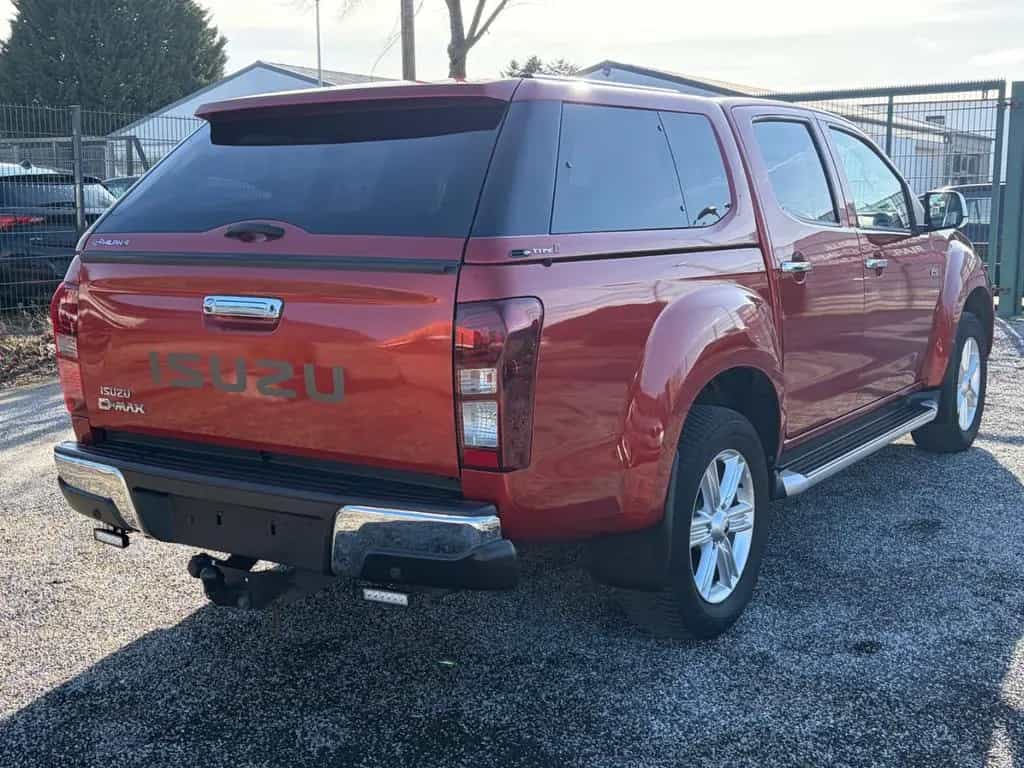 Isuzu D-Max Double Cab 4WD Custom EU6 LED 10/2017-photo-5