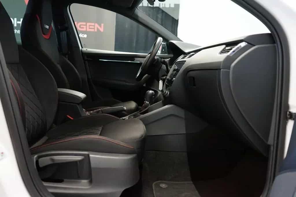 Skoda Octavia 2.0 TSI RS|DSG|LED|NAVI|KAMERA|AHK 12/2017-photo-10