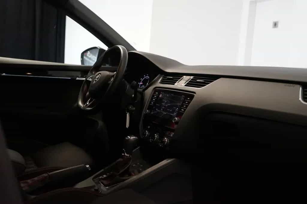 Skoda Octavia 2.0 TSI RS|DSG|LED|NAVI|KAMERA|AHK 12/2017-photo-11