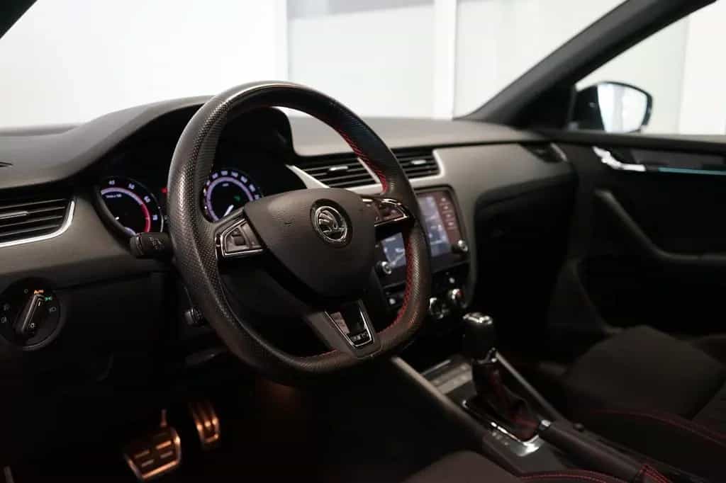 Skoda Octavia 2.0 TSI RS|DSG|LED|NAVI|KAMERA|AHK 12/2017-photo-6