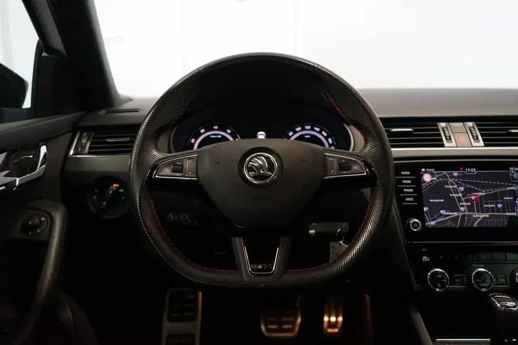 Skoda Octavia 2.0 TSI RS|DSG|LED|NAVI|KAMERA|AHK 12/2017-photo-8