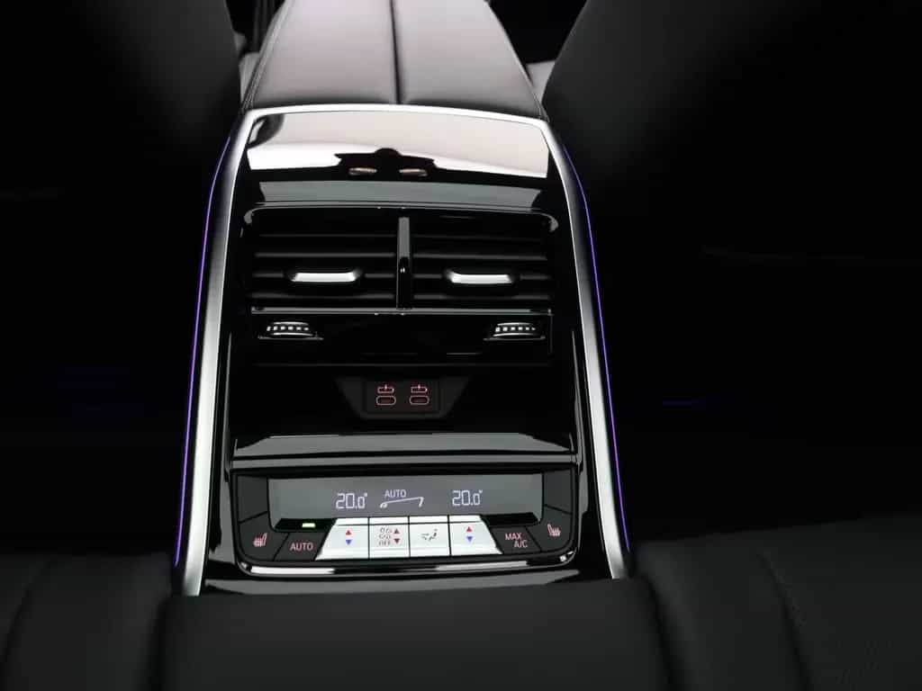 ALPINA B8 Gran Coupé SWITCH-TRONIC Allrad - Pure Metal 08/2025-photo-18
