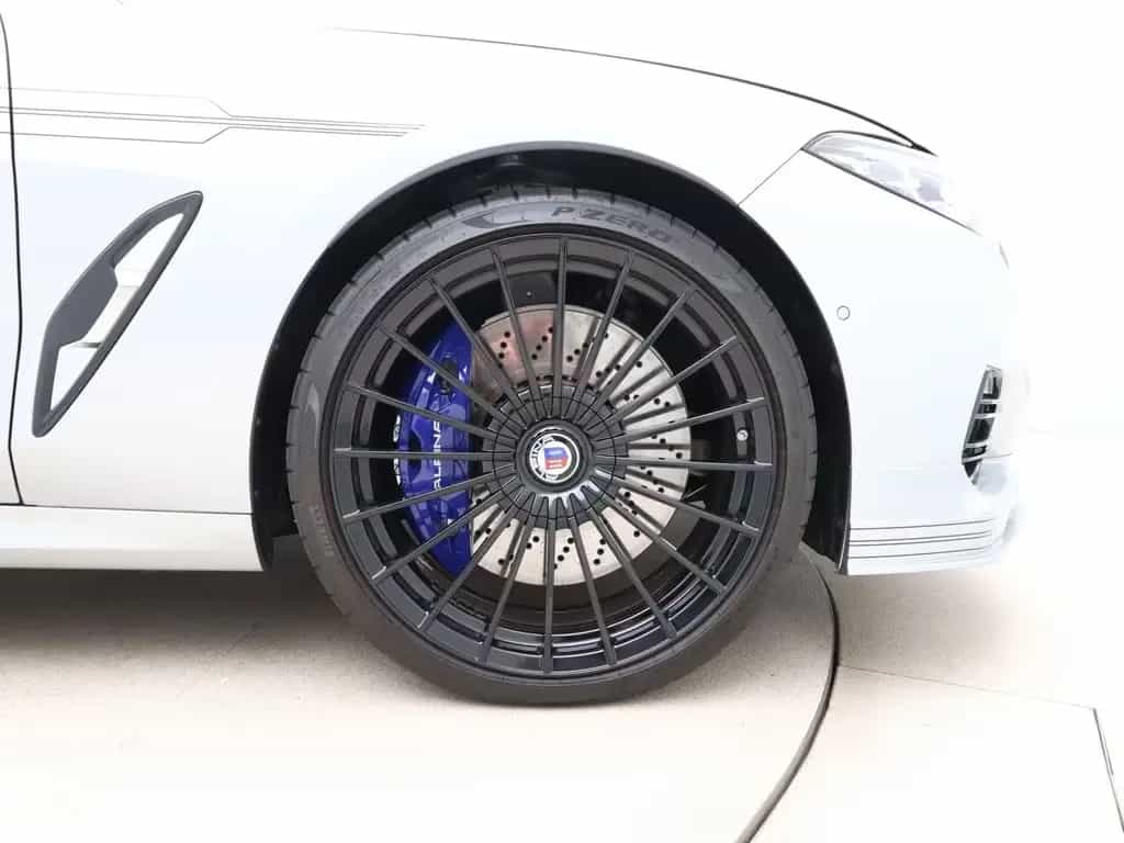 ALPINA B8 Gran Coupé SWITCH-TRONIC Allrad - Pure Metal 08/2025-photo-19
