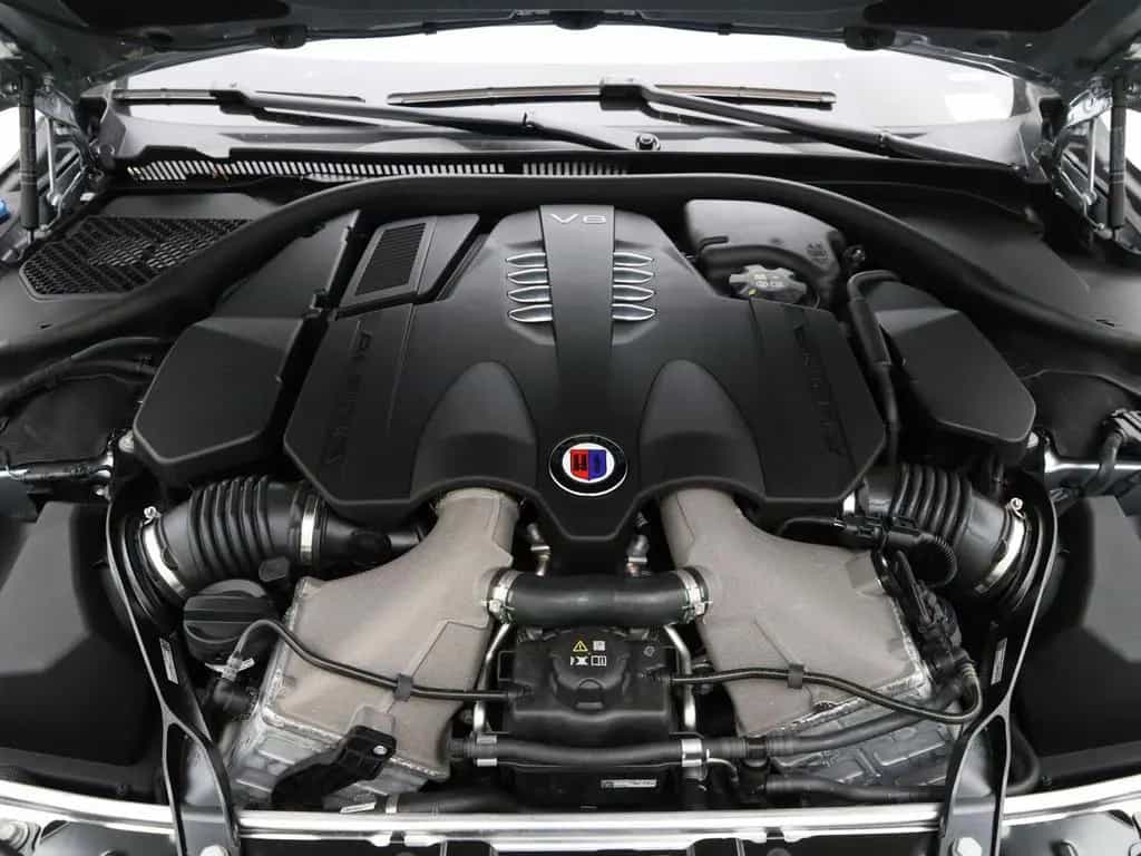 ALPINA B8 Gran Coupé SWITCH-TRONIC Allrad - Pure Metal 08/2025-photo-29