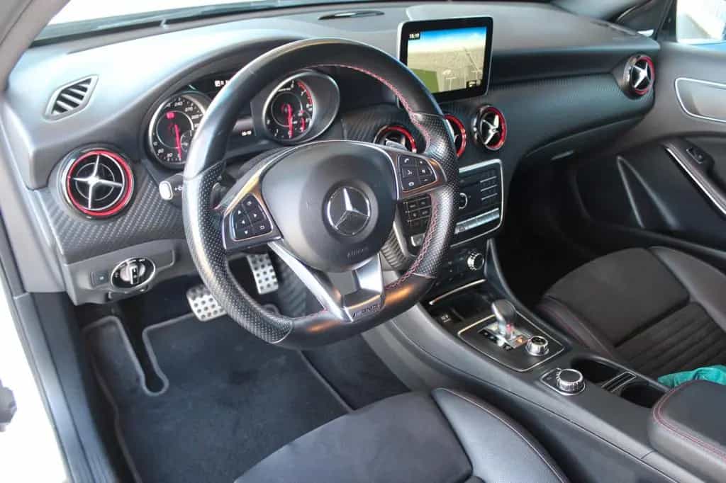 Mercedes-Benz A-Class 45 AMG Mercedes-AMG A 45 4MATIC DCT Merced... 04/2017-photo-4