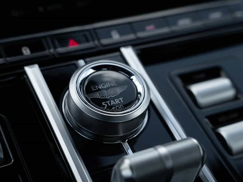 Aston Martin V8 Vantage | Sports Plus Seat | Monotone Sport 04/2026-photo-17