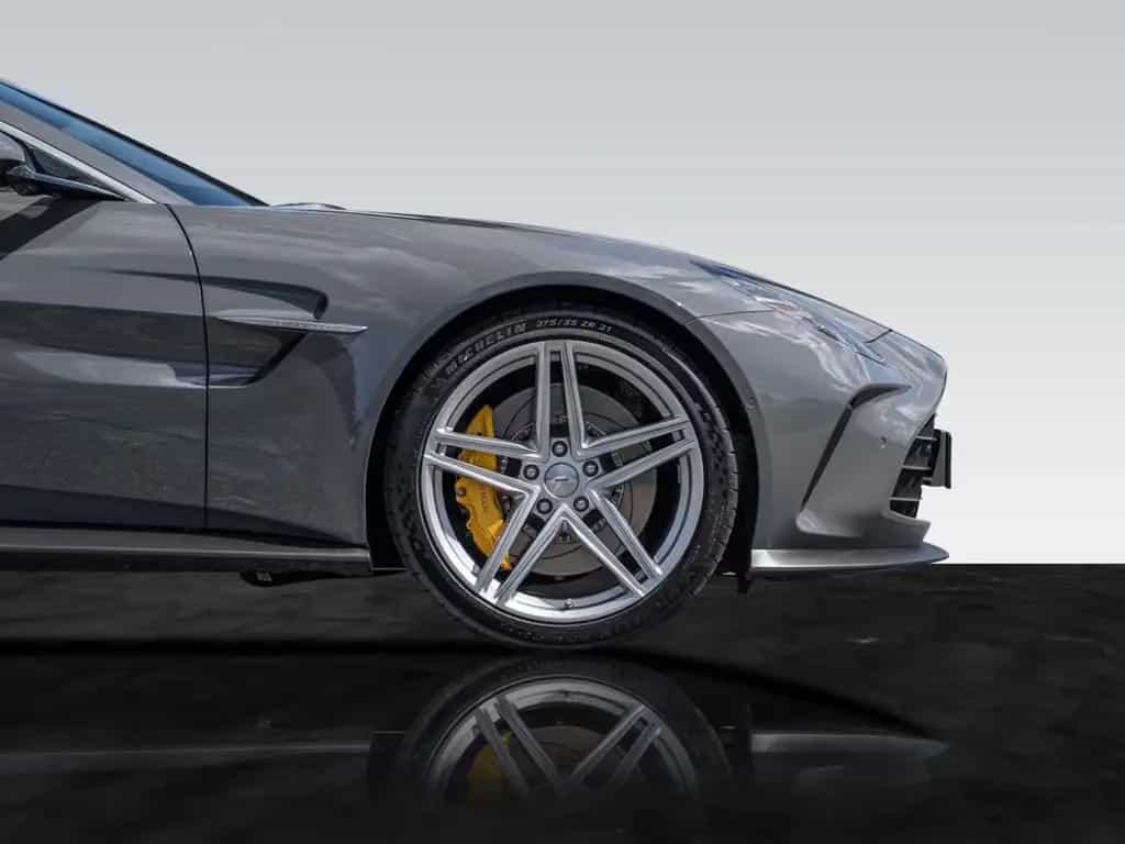 Aston Martin V8 Vantage | Sports Plus Seat | Monotone Sport 04/2026-photo-7
