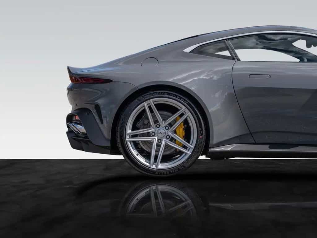 Aston Martin V8 Vantage | Sports Plus Seat | Monotone Sport 04/2026-photo-9