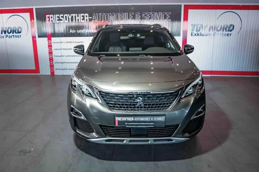 Peugeot 3008 Allure GT-Line Panorama Autom. Leder 360°Ka 12/2020-photo-4