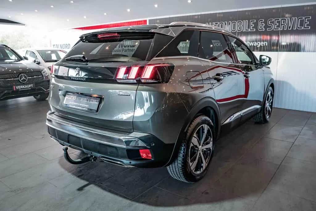 Peugeot 3008 Allure GT-Line Panorama Autom. Leder 360°Ka 12/2020-photo-9