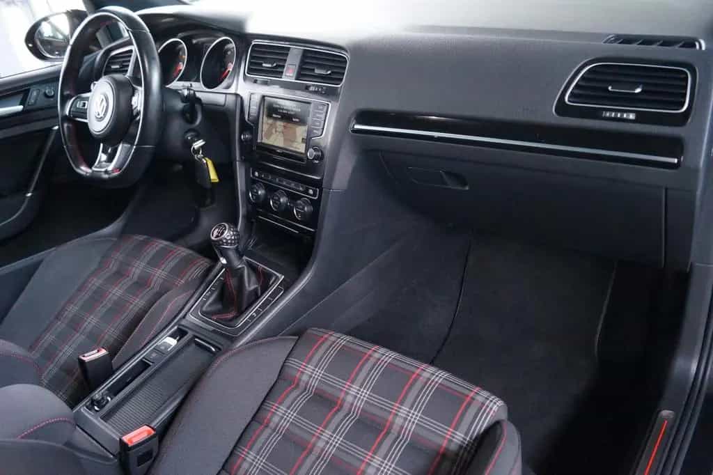 Volkswagen Golf VII Lim. GTI BMT*1.Hand*PDC*Xenon*SH* 07/2016-photo-14