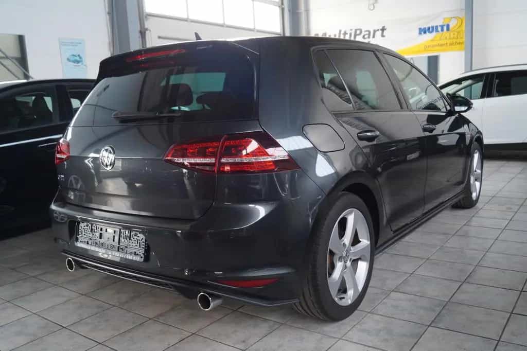 Volkswagen Golf VII Lim. GTI BMT*1.Hand*PDC*Xenon*SH* 07/2016-photo-4