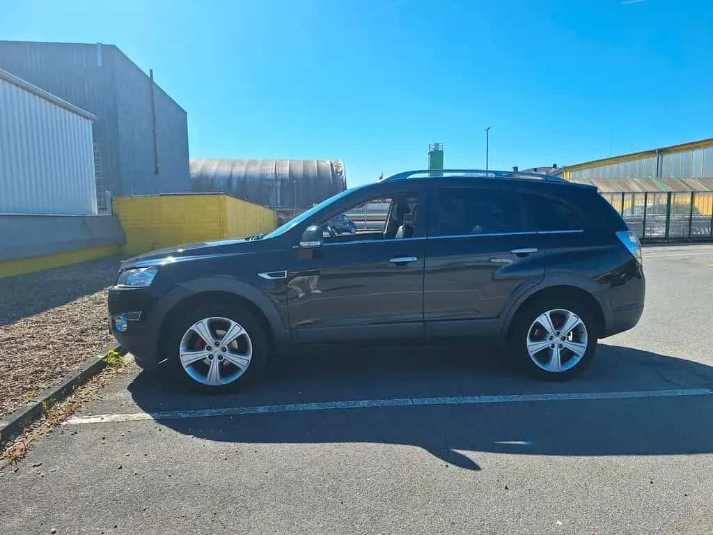 Chevrolet Captiva 2.2 Diesel 184 PS 7-Sitz... 03/2026-photo-4