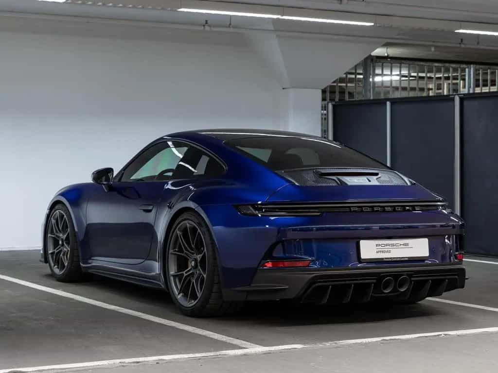Porsche 992 GT3 Touring 02/2023-photo-2