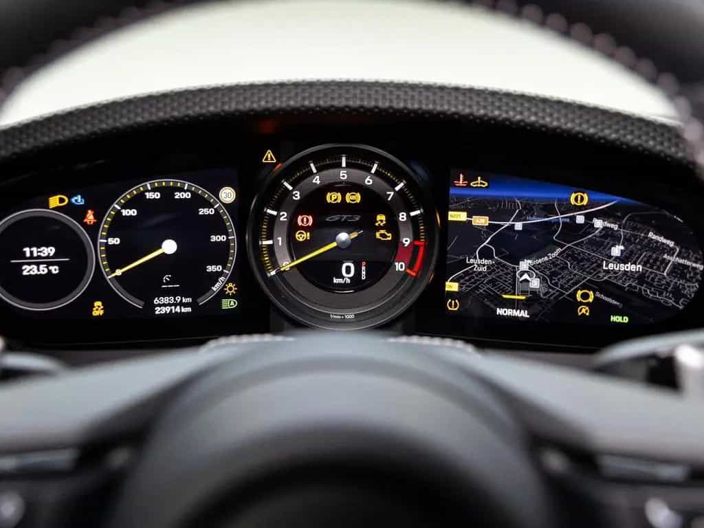 Porsche 992 GT3 Touring 02/2023-photo-23