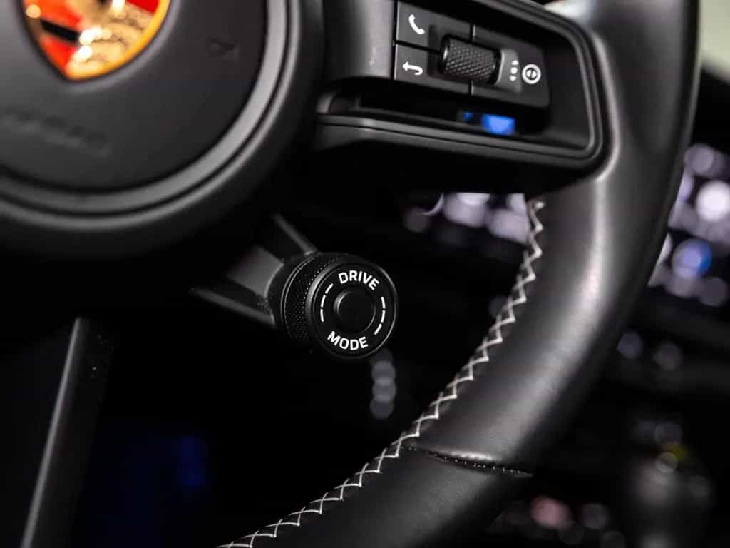 Porsche 992 GT3 Touring 02/2023-photo-26