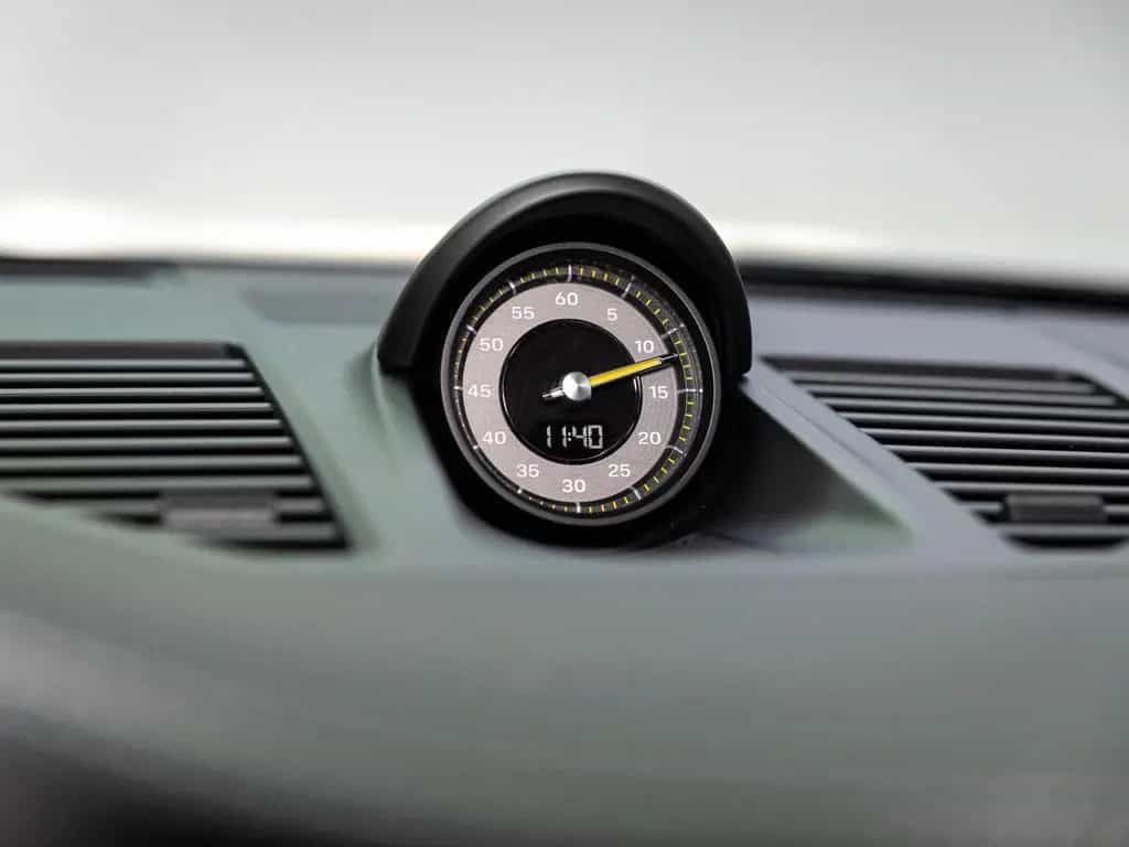 Porsche 992 GT3 Touring 02/2023-photo-45