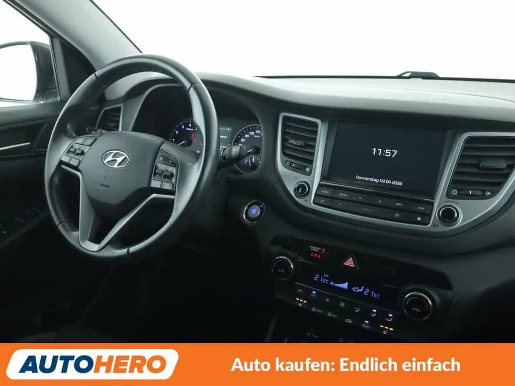 Hyundai TUCSON 1.6 TGDI Style 2WD Aut.*NAV*TEMP*CAM*AHK* 11/2017-photo-12