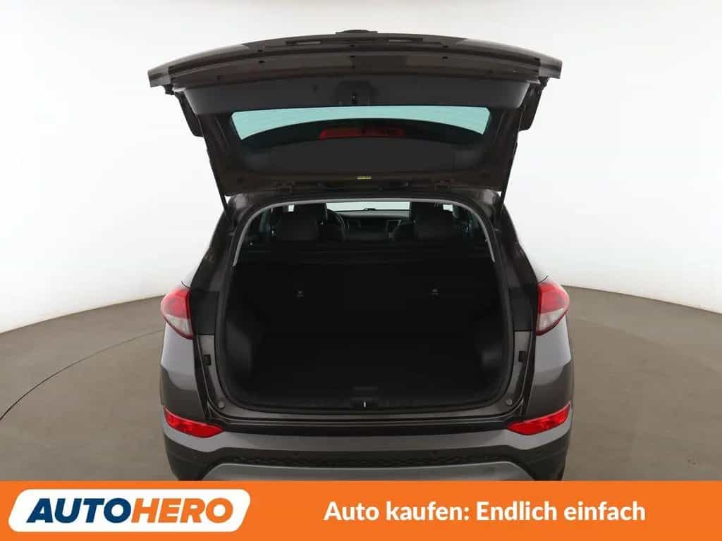 Hyundai TUCSON 1.6 TGDI Style 2WD Aut.*NAV*TEMP*CAM*AHK* 11/2017-photo-16