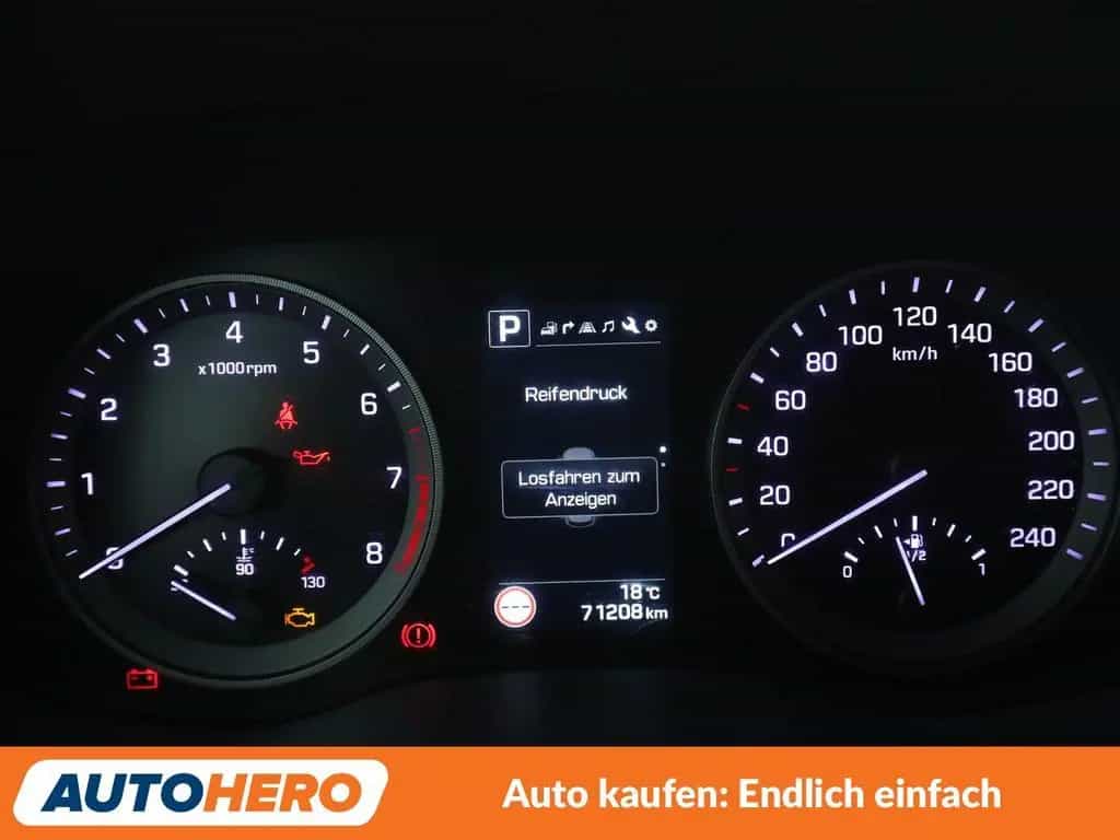 Hyundai TUCSON 1.6 TGDI Style 2WD Aut.*NAV*TEMP*CAM*AHK* 11/2017-photo-19