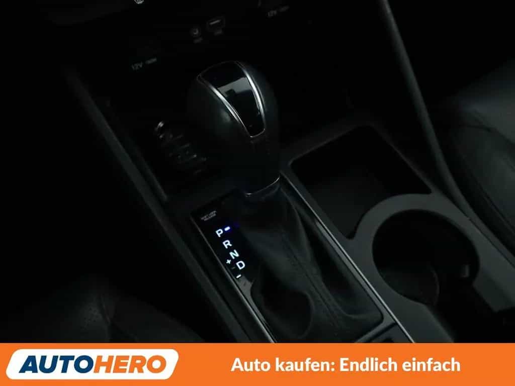 Hyundai TUCSON 1.6 TGDI Style 2WD Aut.*NAV*TEMP*CAM*AHK* 11/2017-photo-24