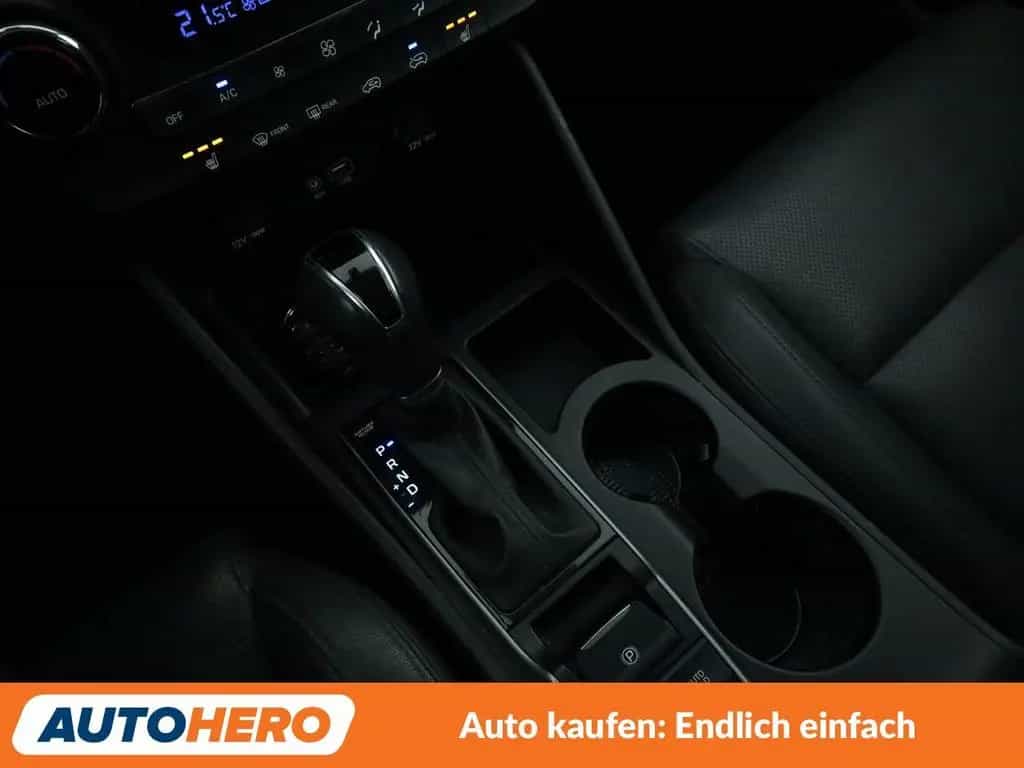 Hyundai TUCSON 1.6 TGDI Style 2WD Aut.*NAV*TEMP*CAM*AHK* 11/2017-photo-25