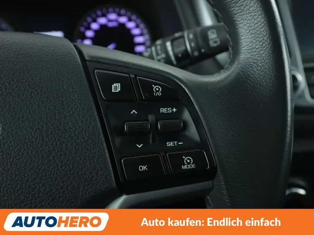 Hyundai TUCSON 1.6 TGDI Style 2WD Aut.*NAV*TEMP*CAM*AHK* 11/2017-photo-26