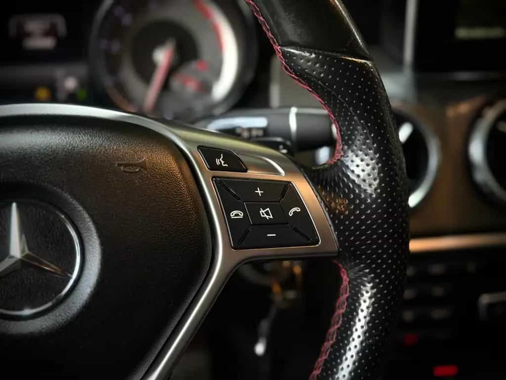 Mercedes-Benz GLA 180 Street Style|AMG-LINE|BI-XENON|MEMORY 06/2015-photo-15