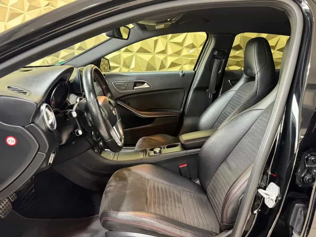 Mercedes-Benz GLA 180 Street Style|AMG-LINE|BI-XENON|MEMORY 06/2015-photo-19