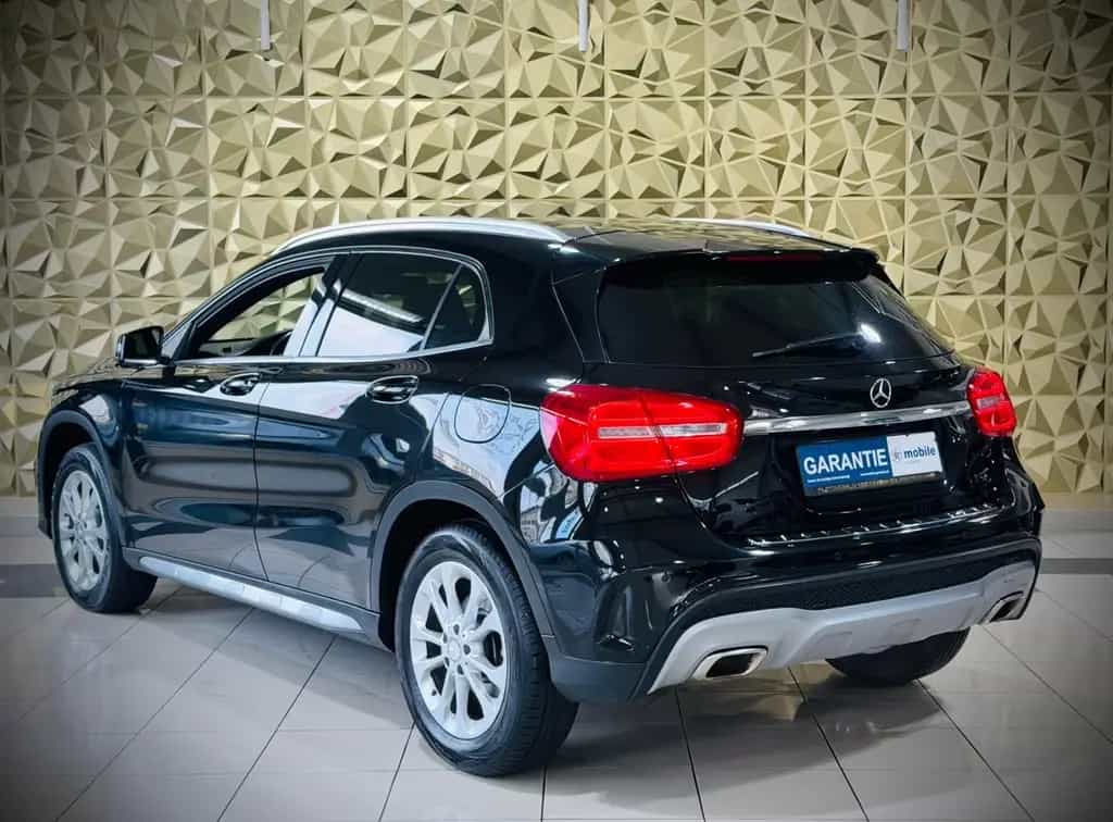 Mercedes-Benz GLA 180 Street Style|AMG-LINE|BI-XENON|MEMORY 06/2015-photo-21