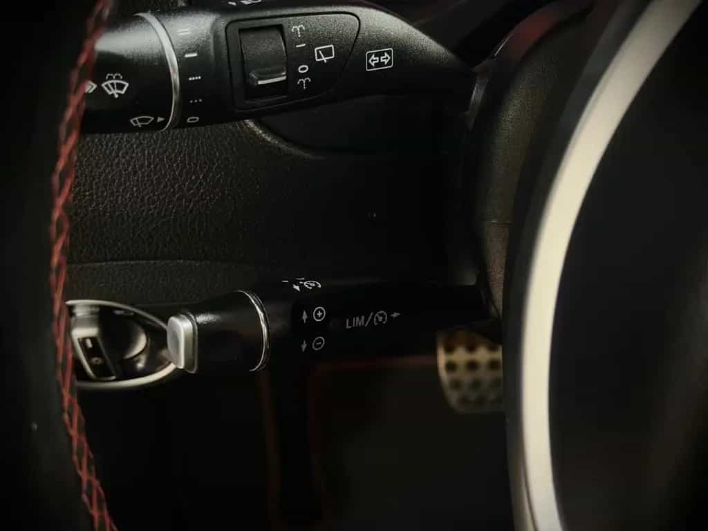 Mercedes-Benz GLA 180 Street Style|AMG-LINE|BI-XENON|MEMORY 06/2015-photo-22