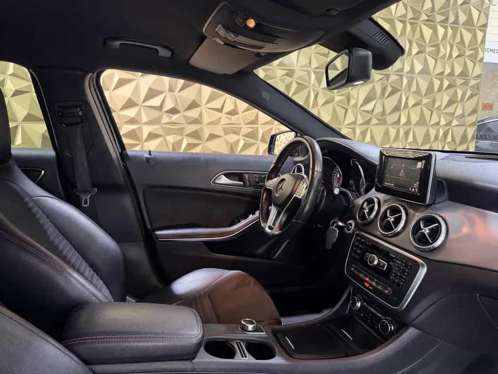 Mercedes-Benz GLA 180 Street Style|AMG-LINE|BI-XENON|MEMORY 06/2015-photo-27