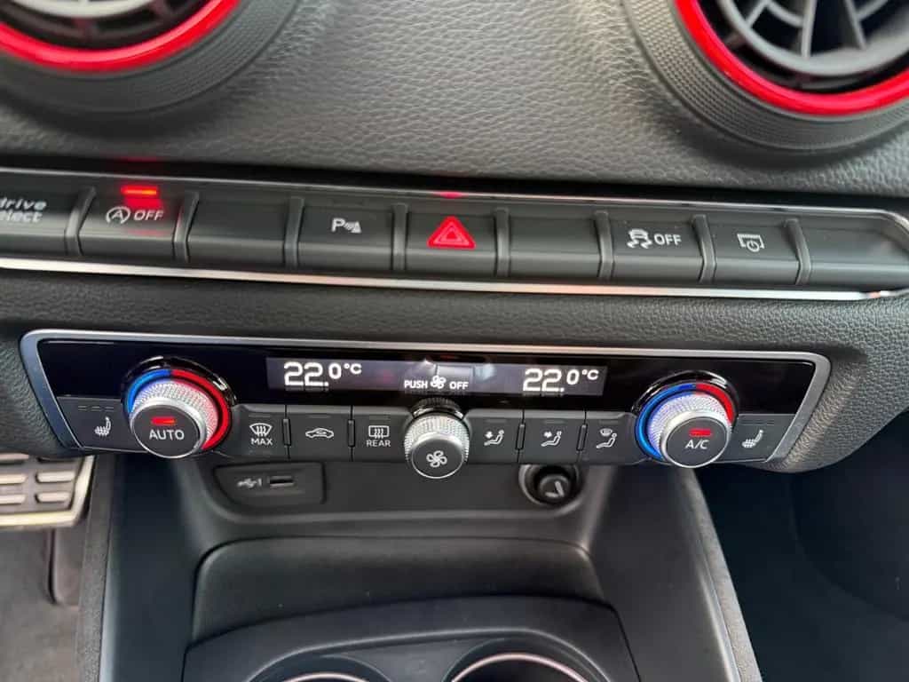 Audi RS3 Sportback S tronic *Matrix*280kmh*Sport-AGA* 08/2019-photo-26