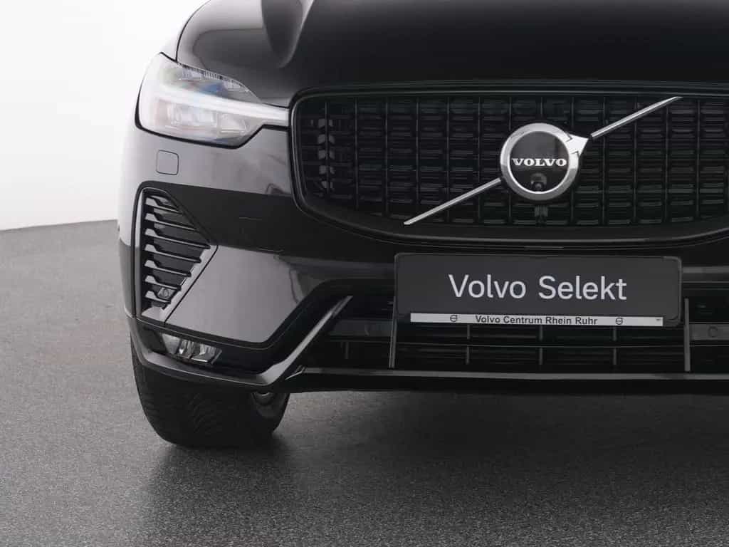 Volvo XC60 B4 AWD Plus Dark+PANO+FAP+360°+HK SOUND 04/2024-photo-16